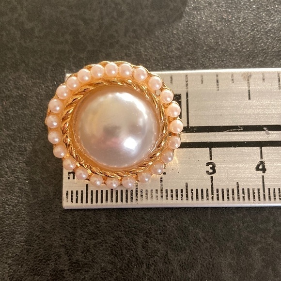 Vintage Faux Pearl Gold Tone Clip Earrings by Gloria Vanderbilt - Picture 3 of 3